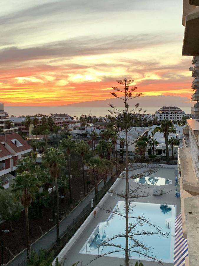 Superb Seaview Apartment In Playa De Las Americas Exterior foto
